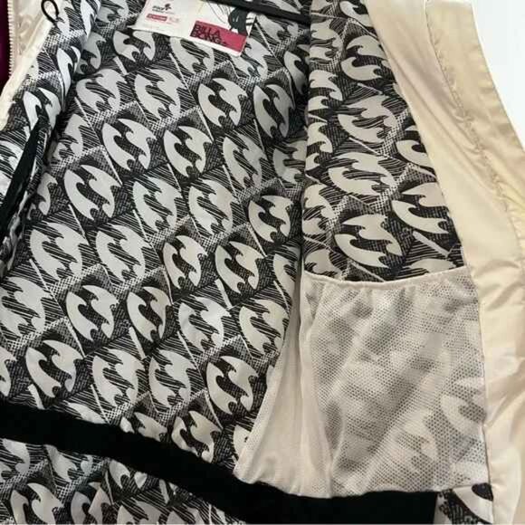 Billabong Winter Snowboarding Ski Jacket, Hood, Critical Seam Seal Size Small - Picture 2 of 3